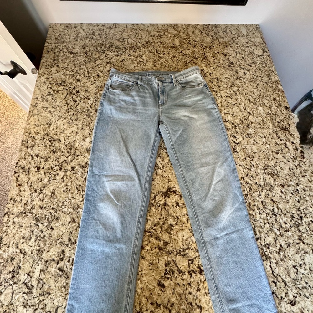 Old Navy Wow Boyfriend Mid-Rise Jeans